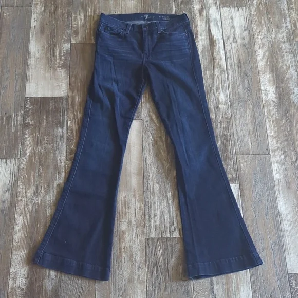 7FAMK Seven For All Mankind "the Slim Trouser" jeans flares sz 28x33.5L like new